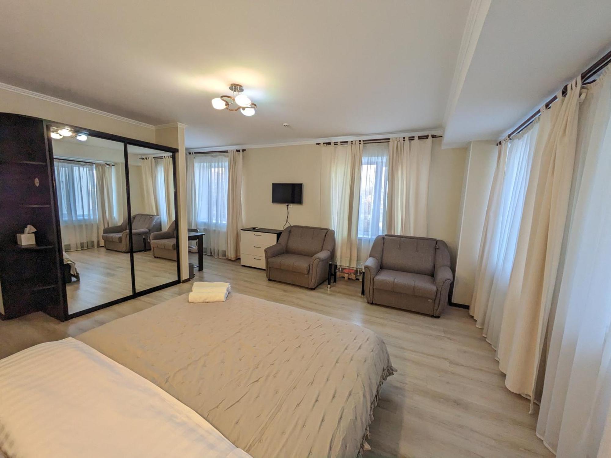 Lolo Hotel Kischinau Zimmer foto